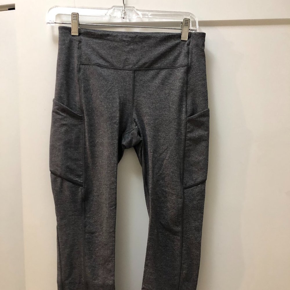 Lululemon Crop Leggings - Grey/Gray - Size 6